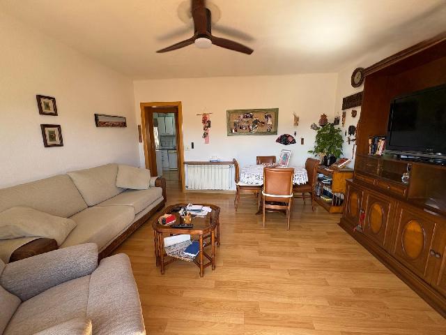 Imagen 2 Inmueble 305814 - Piso en venta en Santa Perpètua De Mogoda / La Florida, a unos pasos de la Estación de Renfe