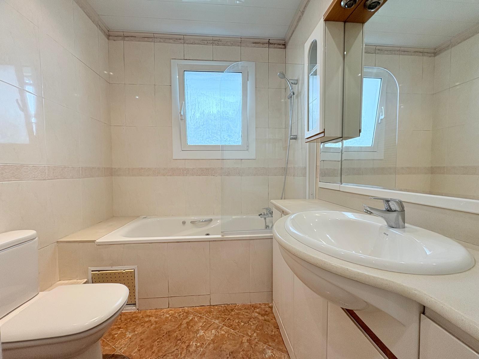 Imagen 14 Planta Baja en venta en Barberà Del Vallès / Ca n esteper-can gorgs