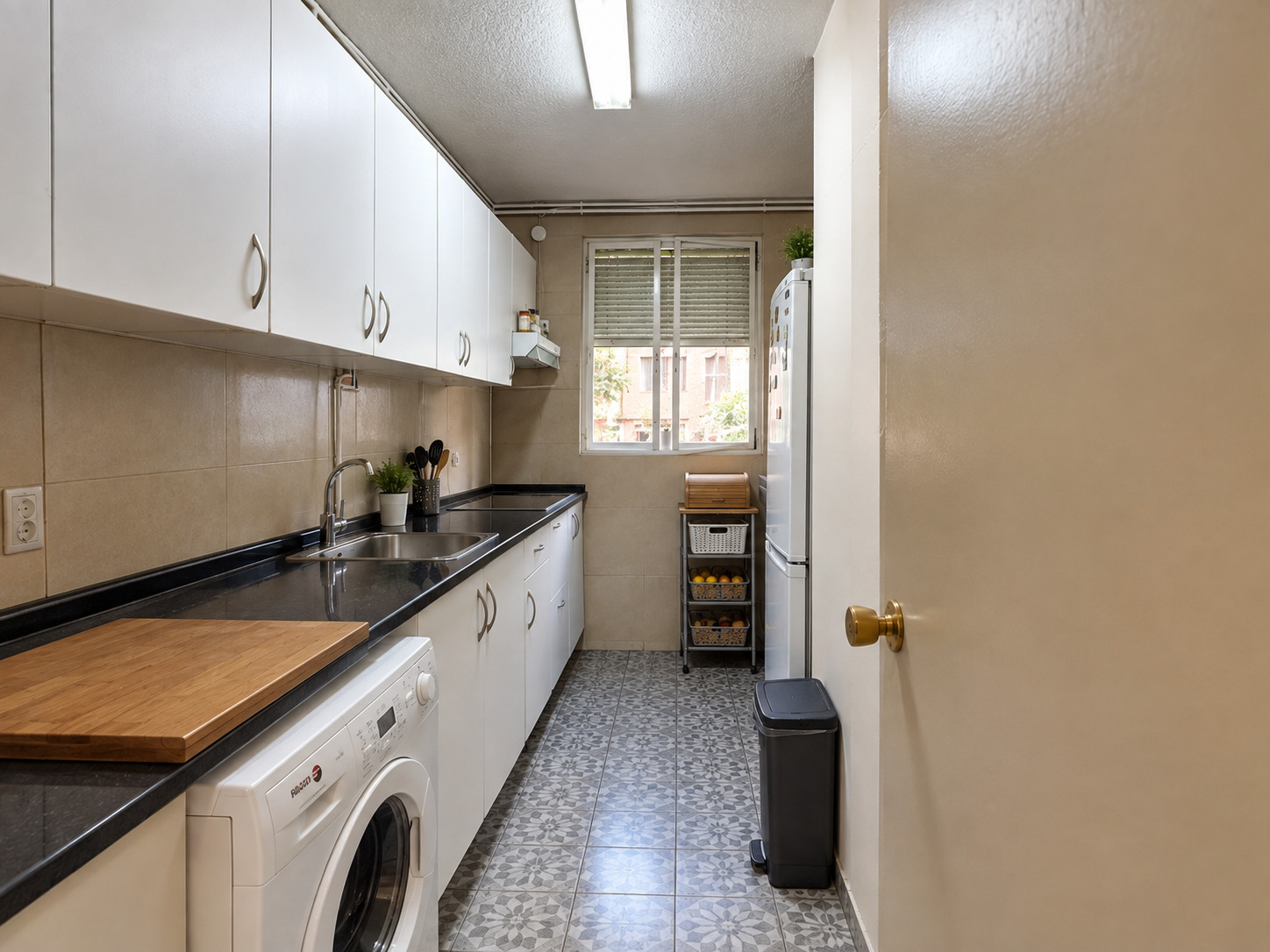Imagen 4 Piso en venta en Badia Del Vallès / Junto Avenida Cantabrico