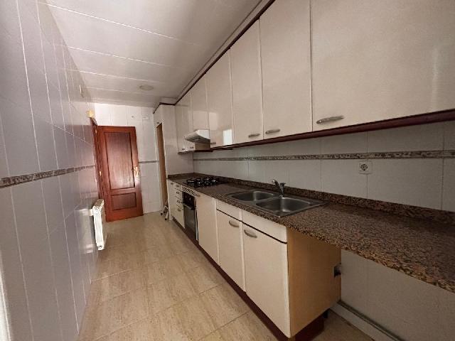 Imagen 5 Inmueble 305975 - Piso en venta en Barberà Del Vallès / Zona Can Serra, cerca de todos los servicios