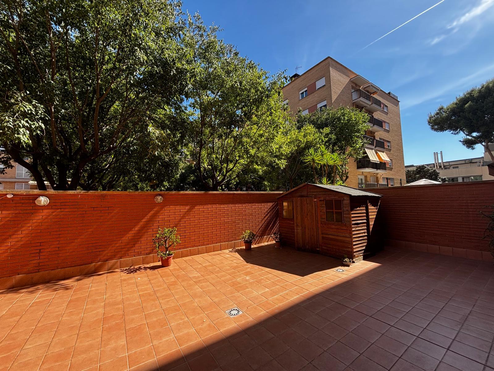 Imagen 1 Piso en venta en Barberà Del Vallès / Zona Can Serra, cerca de todos los servicios