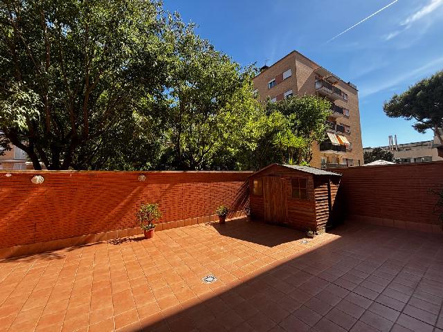 Imagen 1 Inmueble 305975 - Piso en venta en Barberà Del Vallès / Zona Can Serra, cerca de todos los servicios