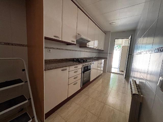 Imagen 6 Inmueble 305975 - Piso en venta en Barberà Del Vallès / Zona Can Serra, cerca de todos los servicios