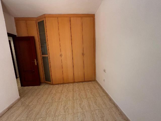 Imagen 10 Inmueble 305975 - Piso en venta en Barberà Del Vallès / Zona Can Serra, cerca de todos los servicios