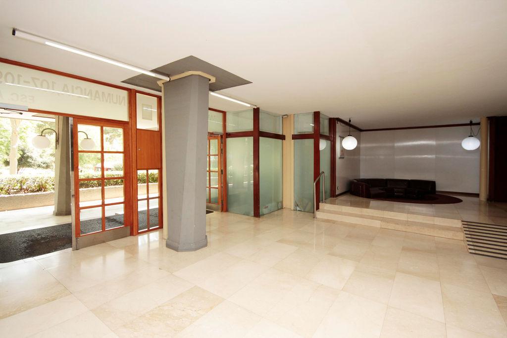 Imagen 32 Piso en venta en Barcelona / Numancia - Travessera de Les Corts