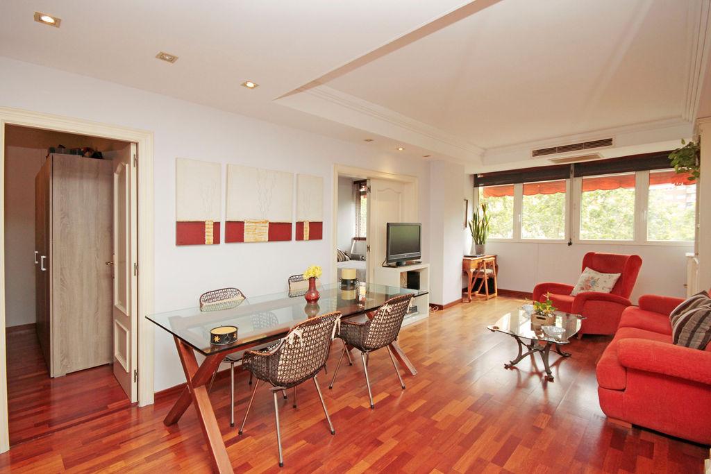 Imagen 1 Piso en venta en Barcelona / Numancia - Travessera de Les Corts