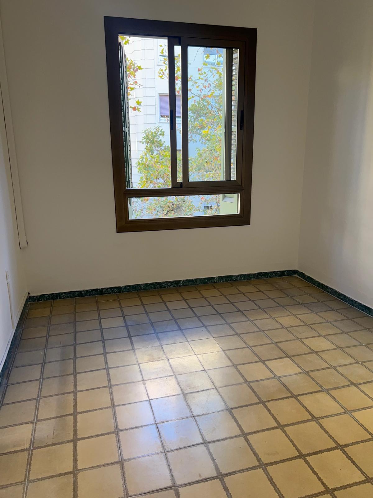 Imagen 4 Piso en venta en Barcelona / Lepant - Provença