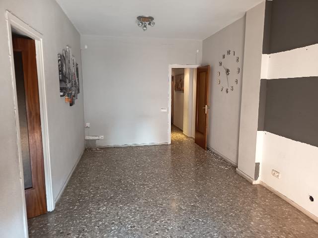 Imagen 3 Inmueble 298443 - Piso en venta en Barcelona / Sant Antoni María Claret - Dos de Maig