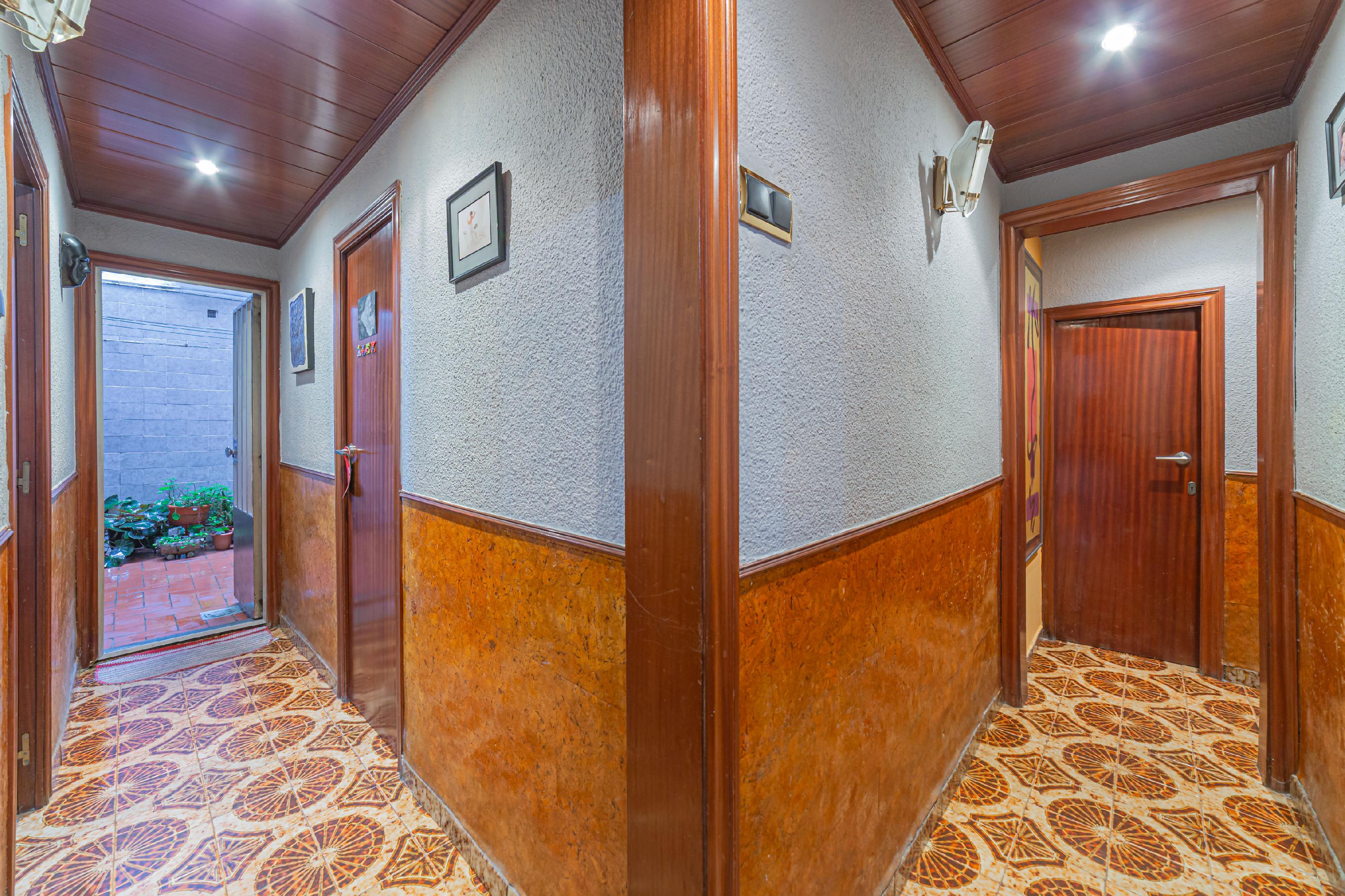 Imagen 28 Casa en venta en Barcelona / Alavarado frente metro L3 Roquetes