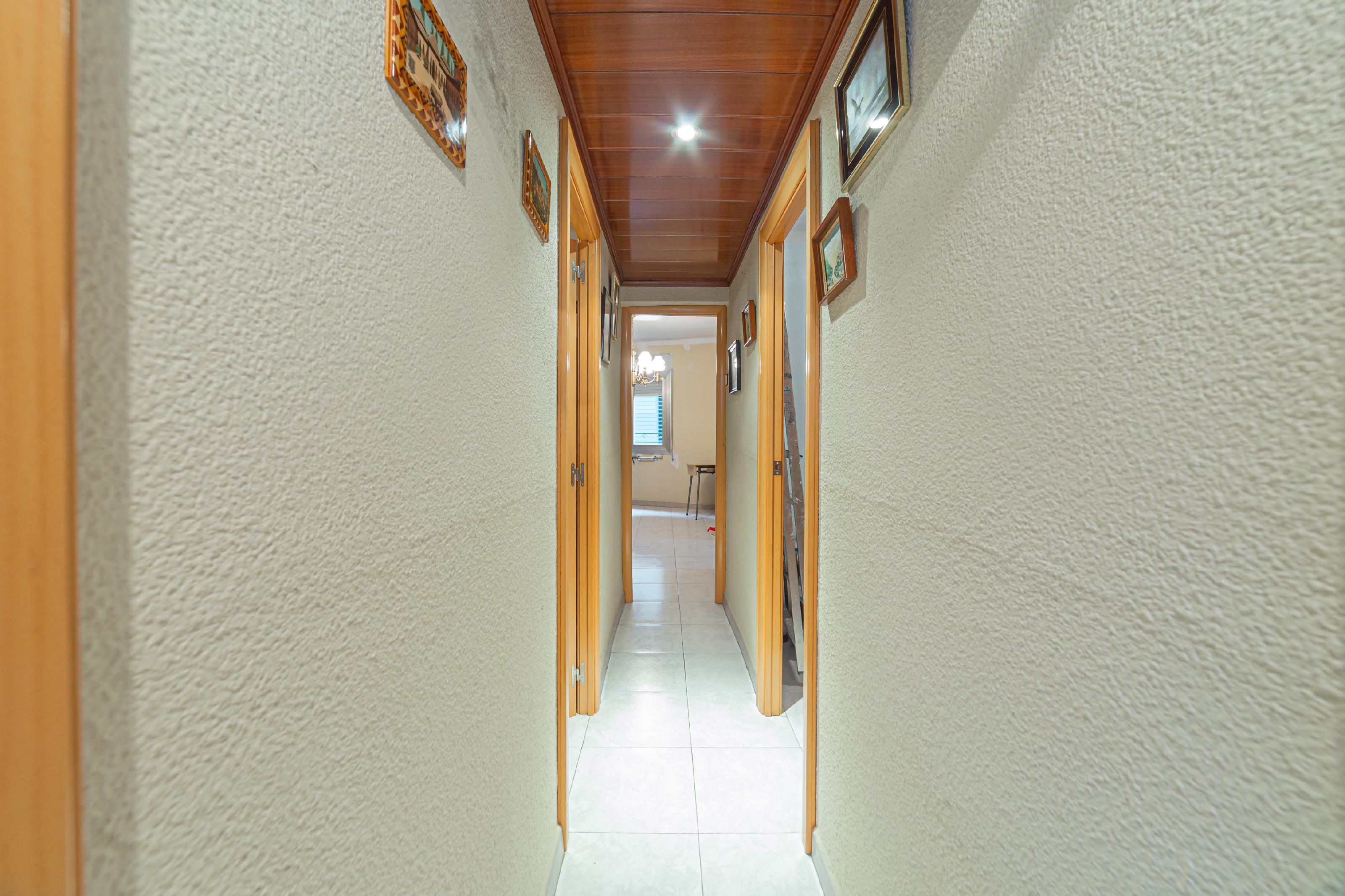 Imagen 29 Casa en venta en Barcelona / Alavarado frente metro L3 Roquetes