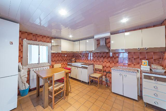 Imagen 5 Inmueble 299166 - Casa en venta en Barcelona / Alavarado frente metro L3 Roquetes