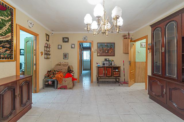 Imagen 2 Inmueble 299166 - Casa en venta en Barcelona / Alavarado frente metro L3 Roquetes