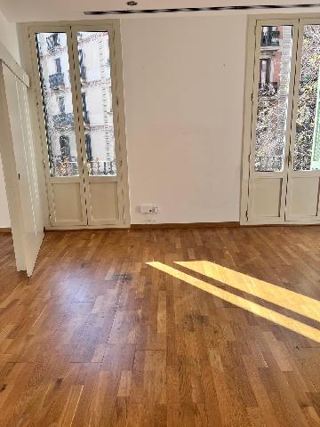 Imagen 1 Inmueble 299445 - Piso en venta en Barcelona / Aribau - València