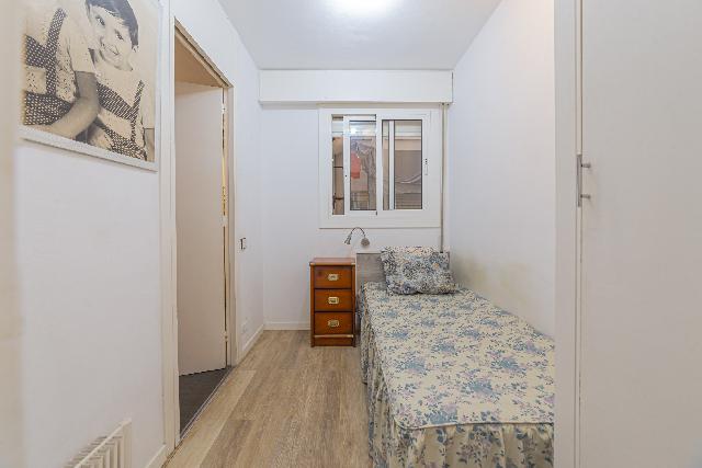 Imagen 10 Inmueble 299547 - Piso en venta en Barcelona / Av. Xile - Club Esportiu Laietà