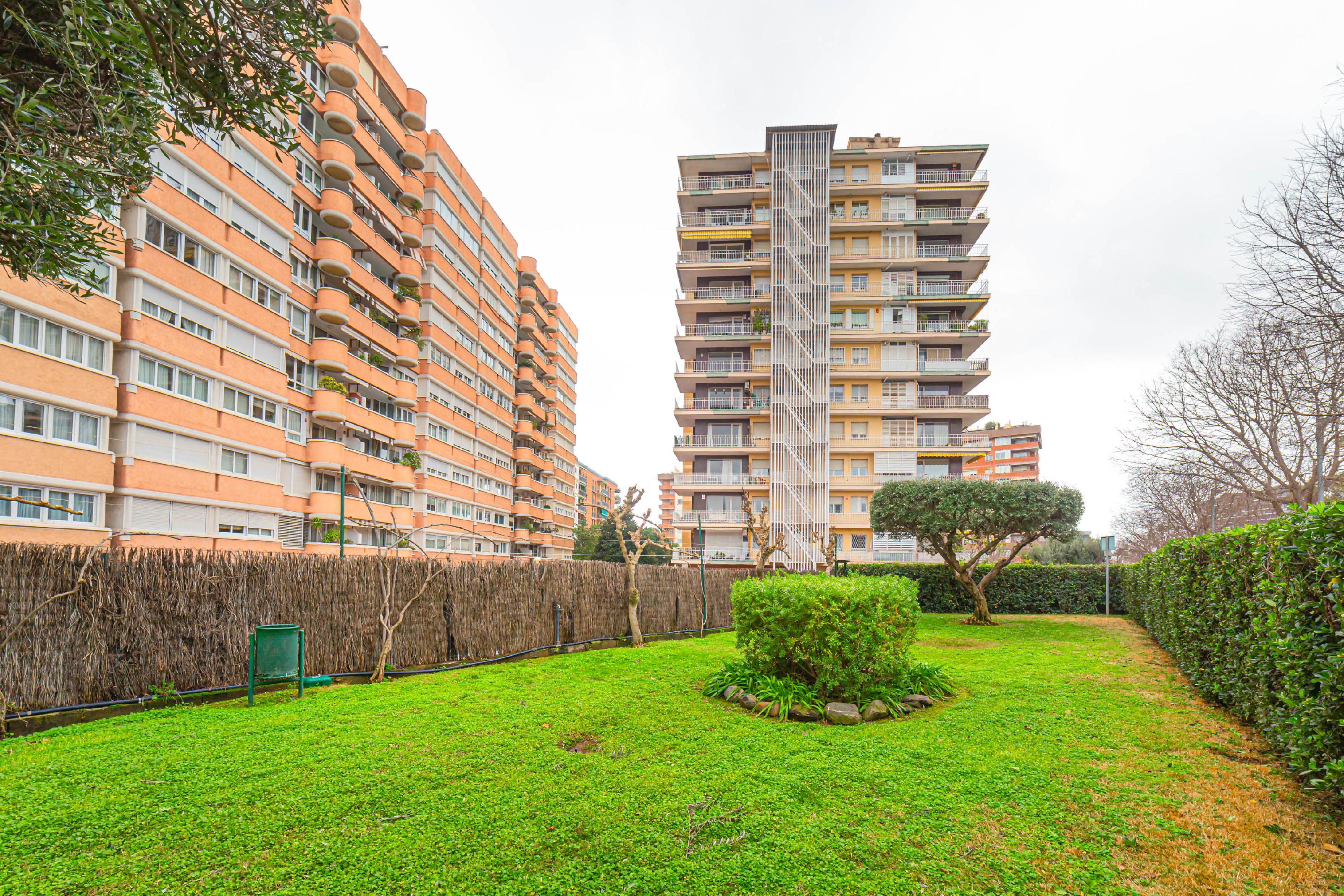 Imagen 37 Piso en venta en Barcelona / Av. Xile - Club Esportiu Laietà