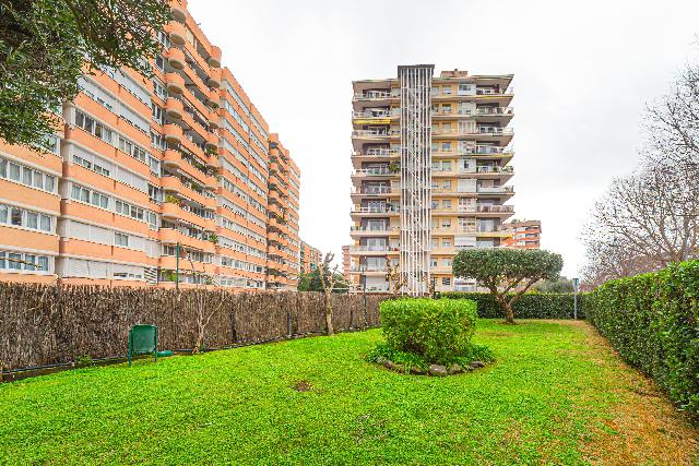 Imagen 37 Inmueble 299547 - Piso en venta en Barcelona / Av. Xile - Club Esportiu Laietà