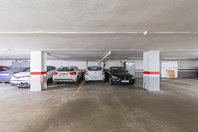 Imagen 38 Inmueble 299547 - Piso en venta en Barcelona / Av. Xile - Club Esportiu Laietà