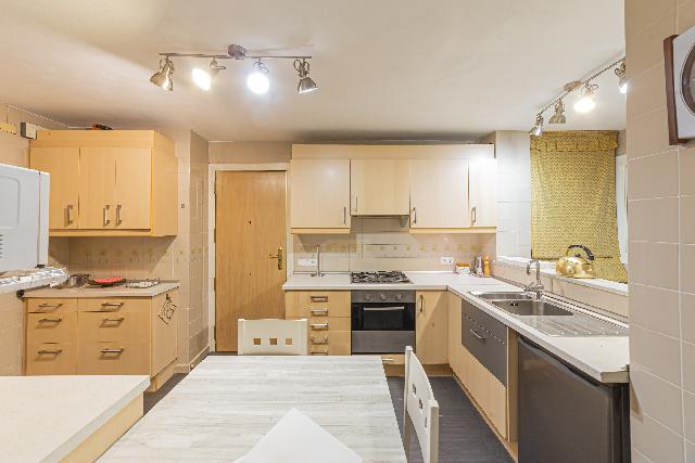 Imagen 4 Inmueble 299547 - Piso en venta en Barcelona / Av. Xile - Club Esportiu Laietà