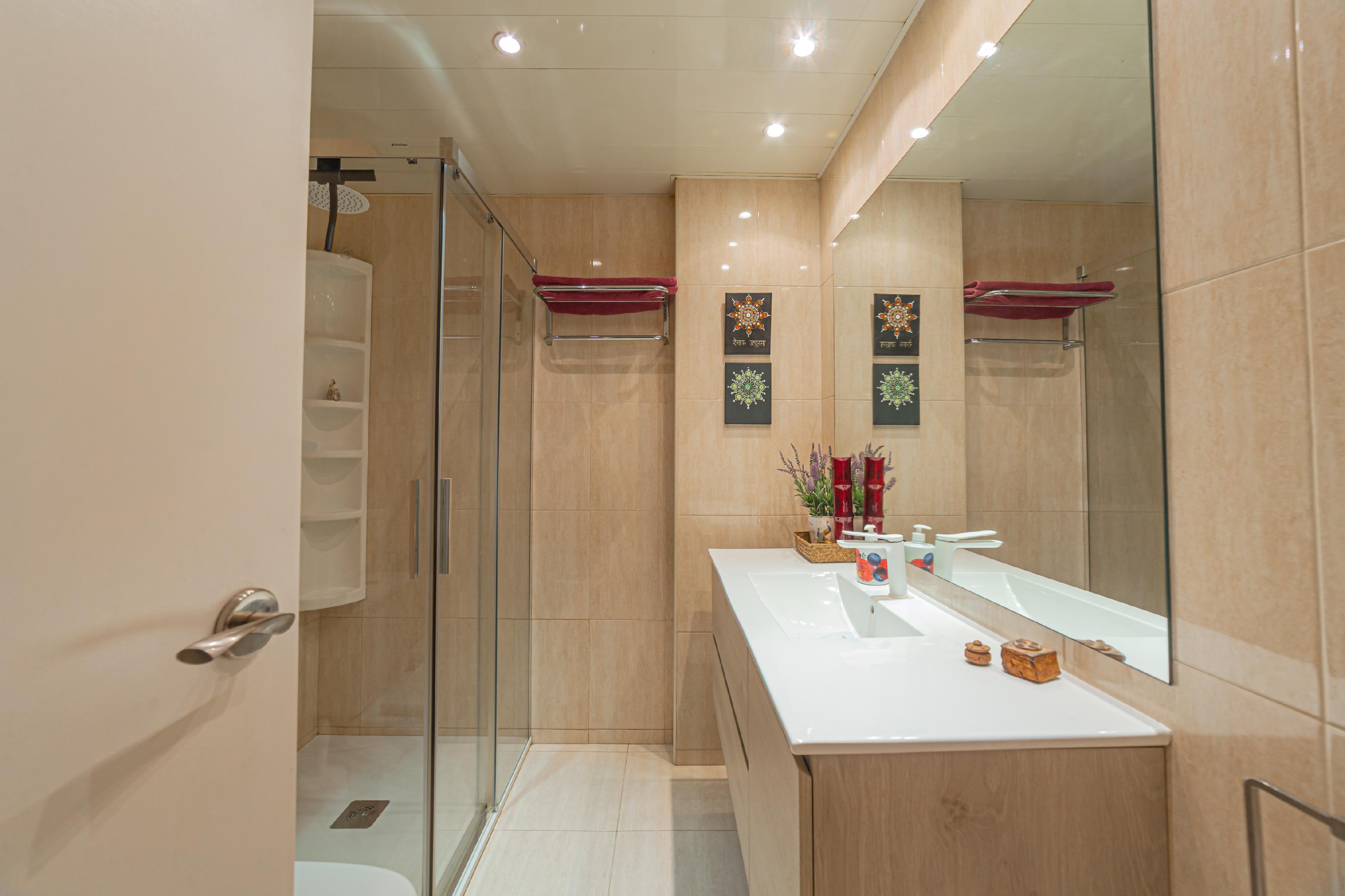 Imagen 5 Piso en venta en Barcelona / Av. Xile - Club Esportiu Laietà