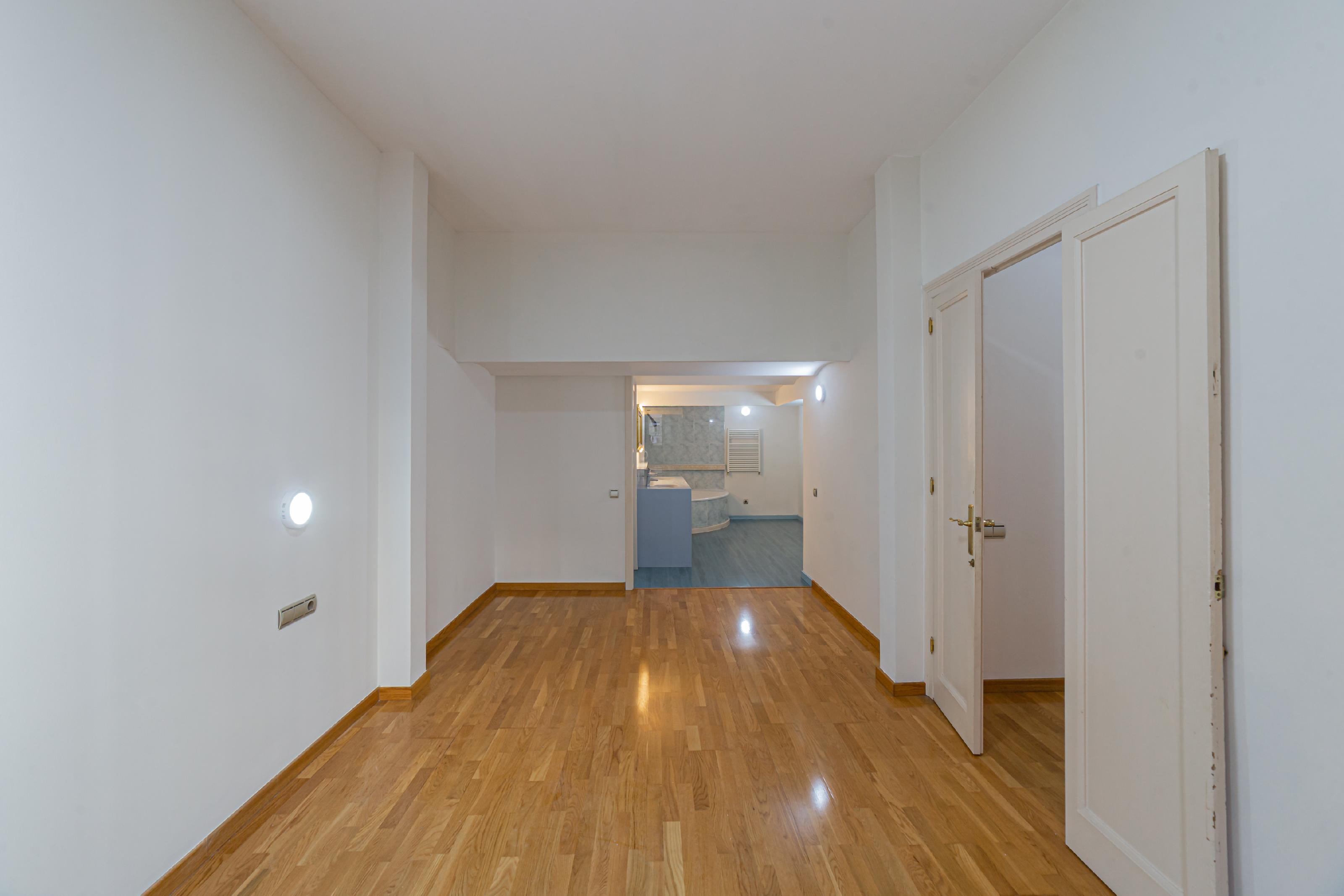 Imagen 9 Piso en venta en Barcelona / Av Diagonal junto a Francesc Macià