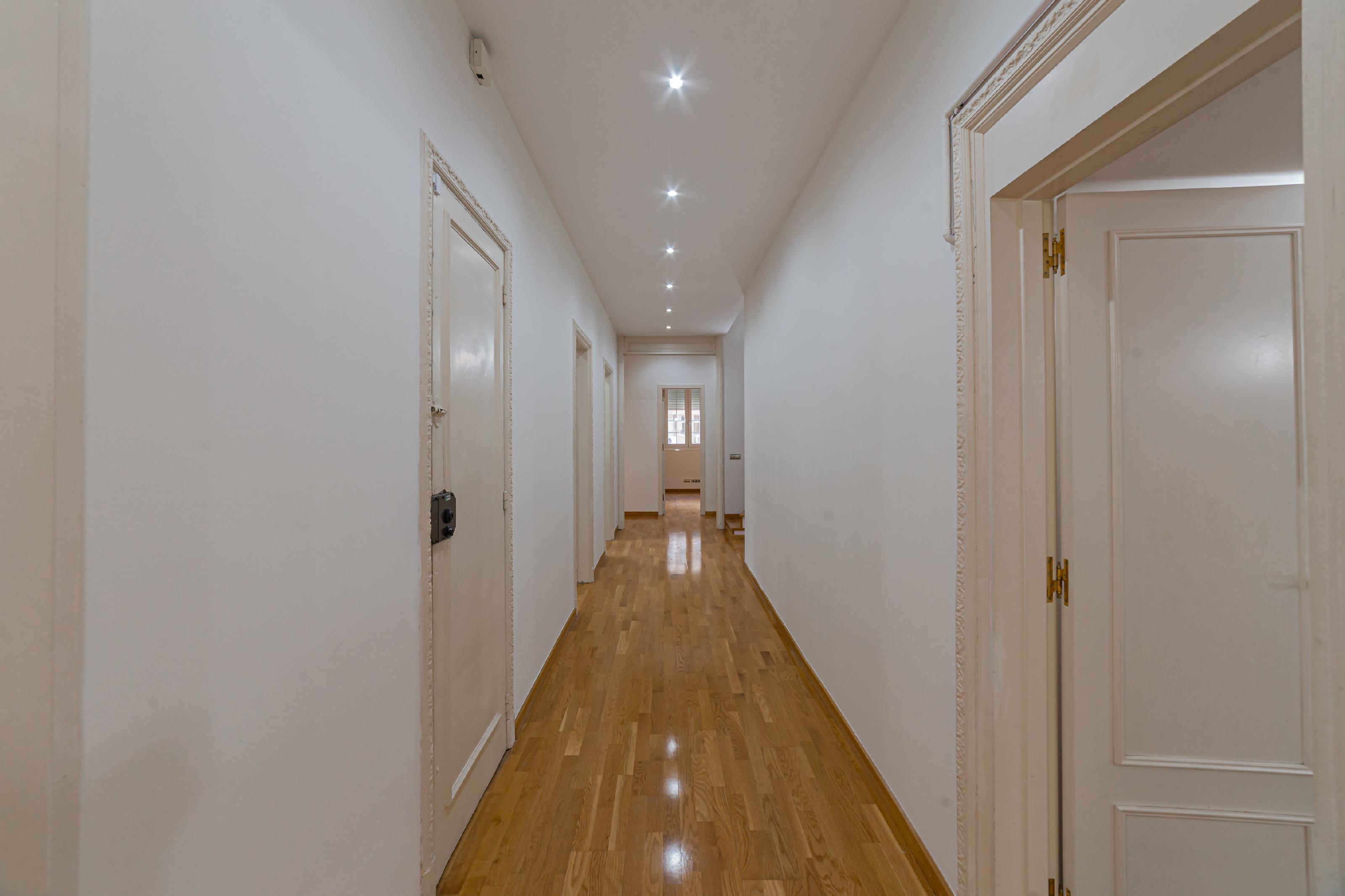 Imagen 16 Piso en venta en Barcelona / Av Diagonal junto a Francesc Macià