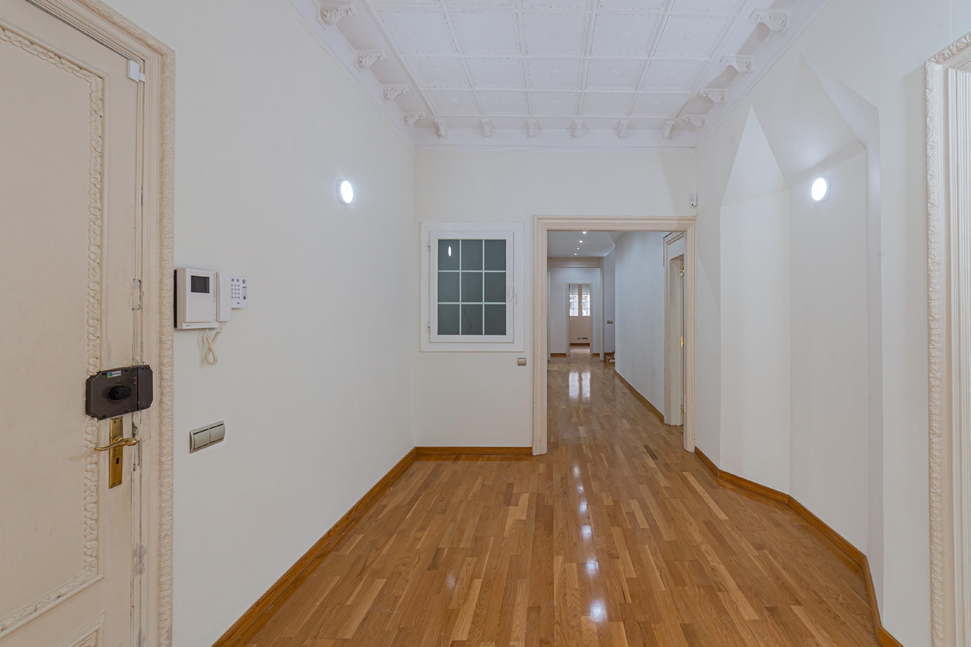 Imagen 26 Piso en venta en Barcelona / Av Diagonal junto a Francesc Macià