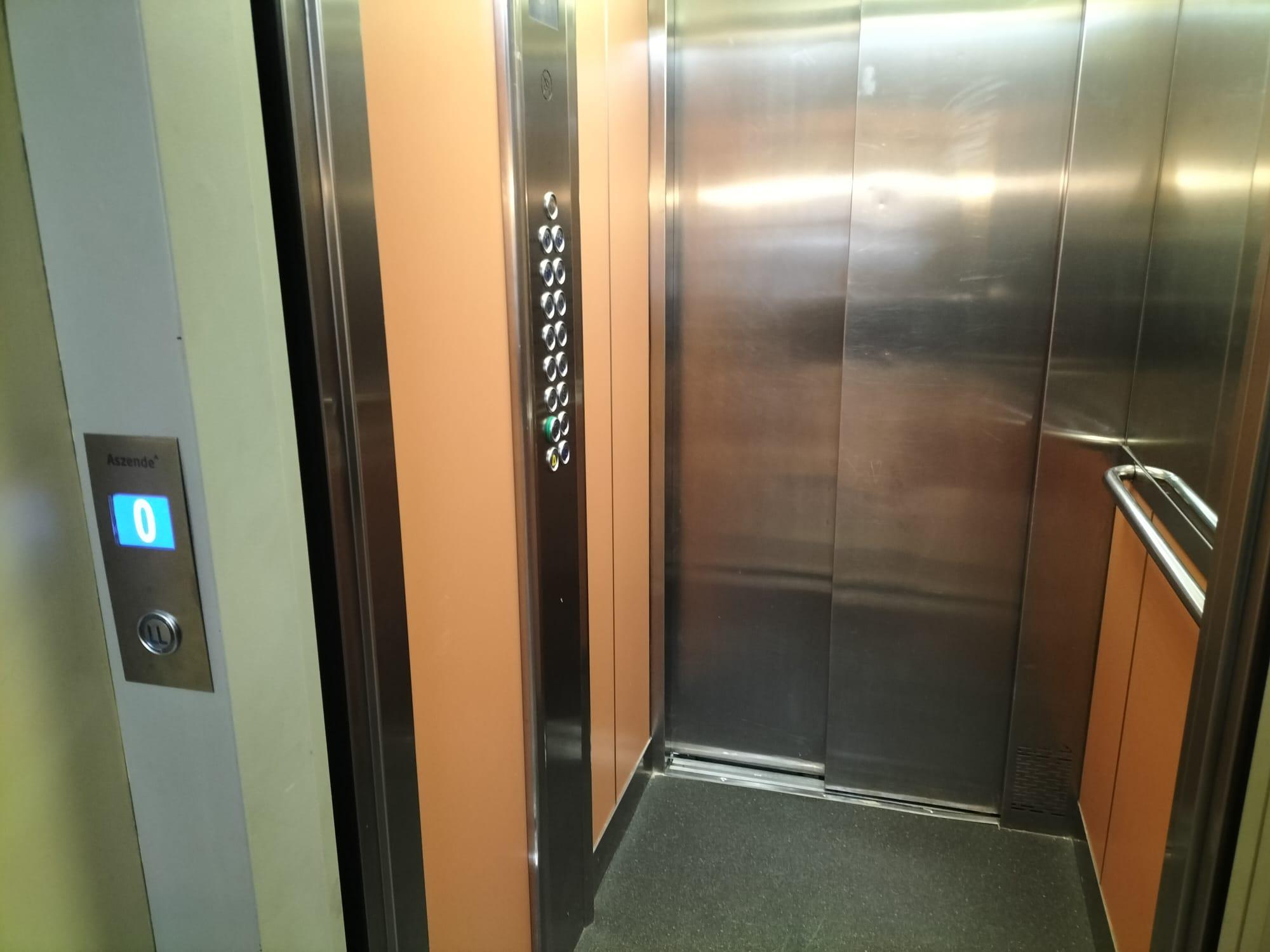 Imagen 24 Piso en venta en Barcelona / Viladomat - Provença