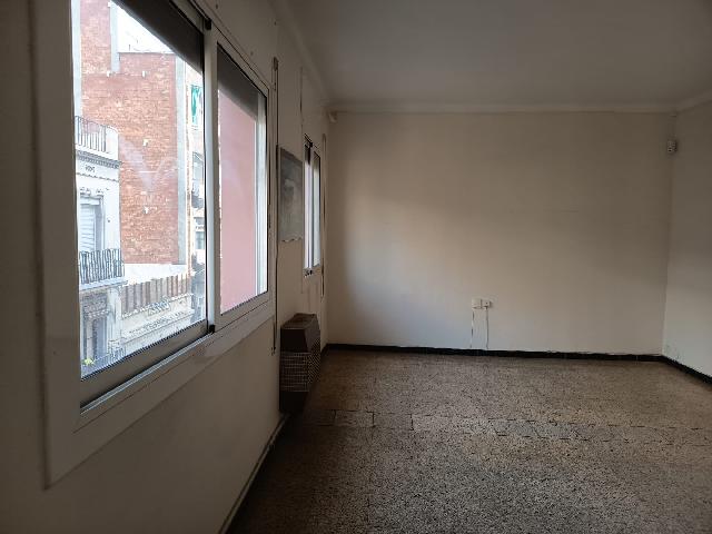 Imagen 10 Inmueble 300730 - Piso en venta en Barcelona / Violant d´Hongria - Juan de Sada