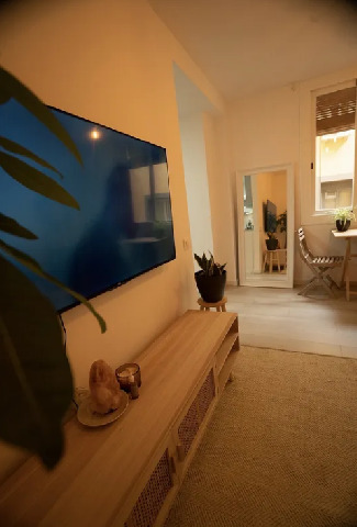 Imagen 2 Inmueble 301025 - Apartamento en venta en Barcelona / Calle Picalquers