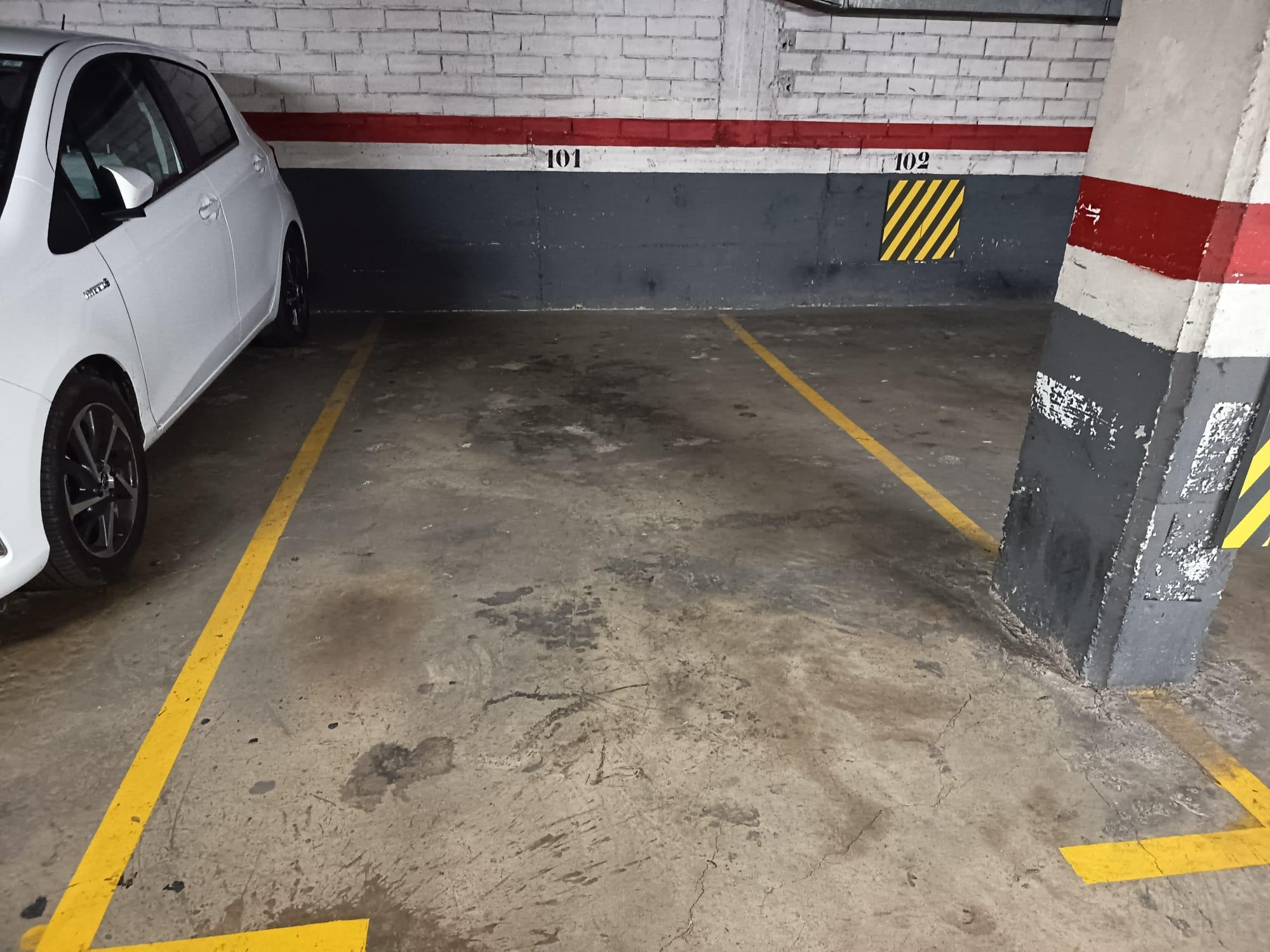 Imagen 3 Parking Coche en venta en Barcelona / Galileu - Caballero