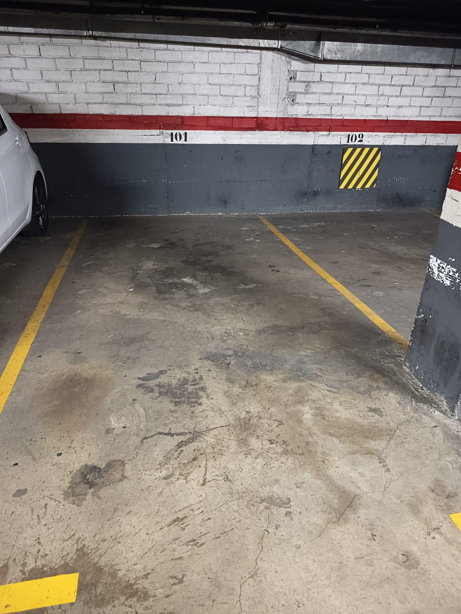 Imagen 4 Parking Coche en venta en Barcelona / Galileu - Caballero