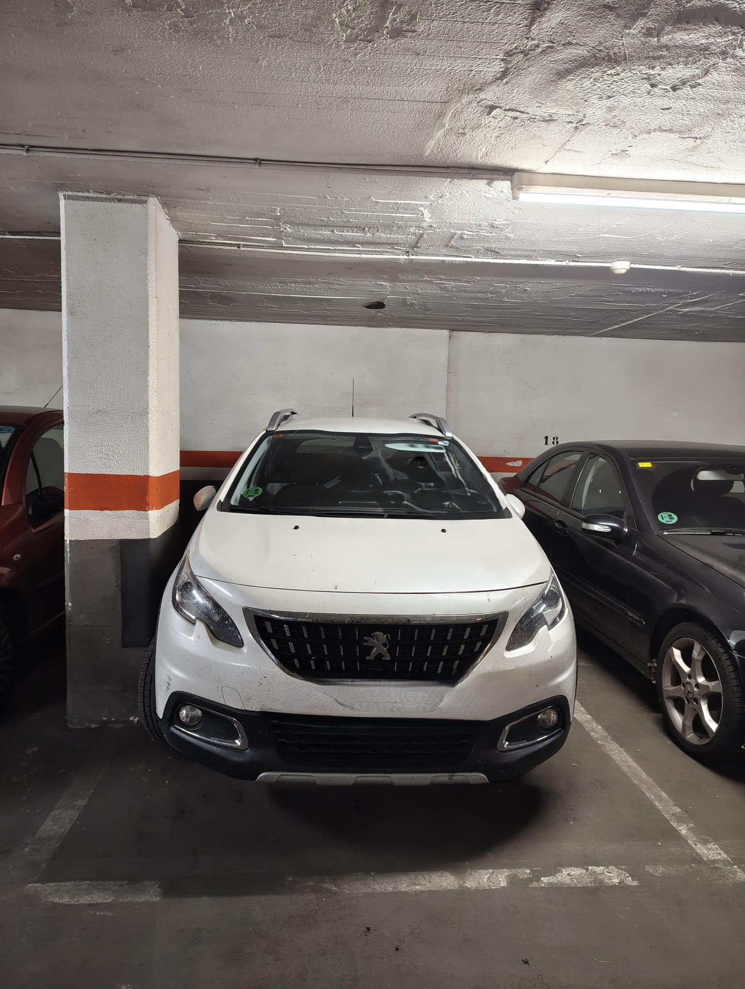 Imagen 3 Parking Coche en venta en Barcelona / Joan Alcover - Virrei Amat