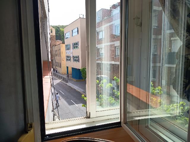 Imagen 12 Inmueble 302374 - Piso en venta en Barcelona / Santuari - Passatge de Ros 