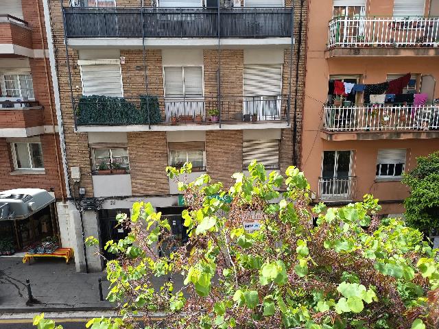 Imagen 4 Inmueble 302374 - Piso en venta en Barcelona / Santuari - Passatge de Ros 