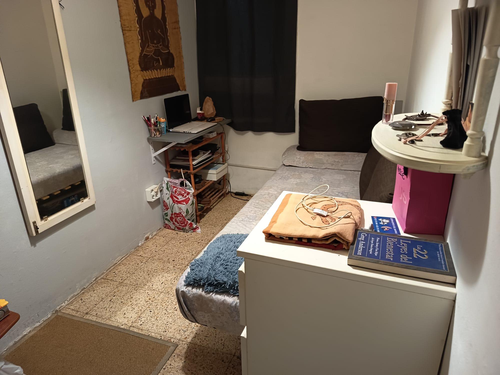 Imagen 3 Piso en venta en Barcelona / Santuari - Passatge de Ros 