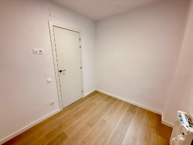 Imagen 4 Inmueble 302402 - Piso en venta en Barcelona / Av. Madrid - Les Corts