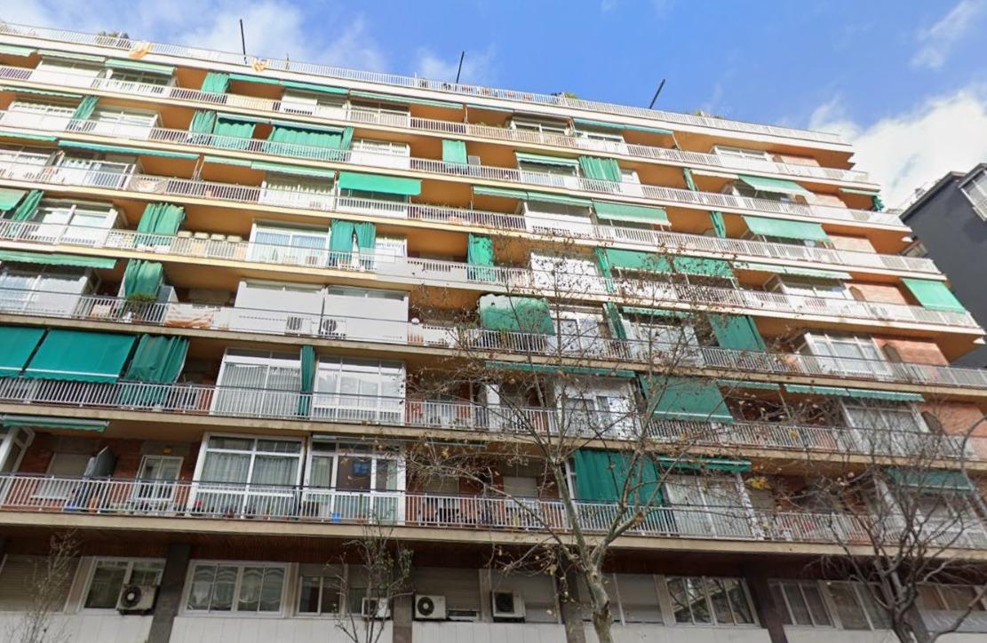 Imagen 2 Piso en venta en Barcelona / Av. Madrid - Les Corts