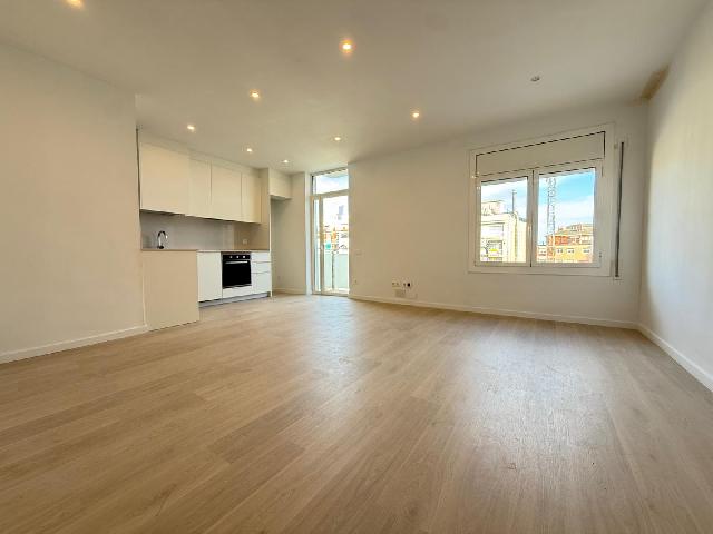 Imagen 1 Inmueble 302403 - Piso en venta en Barcelona / Av. Madrid - Les Corts