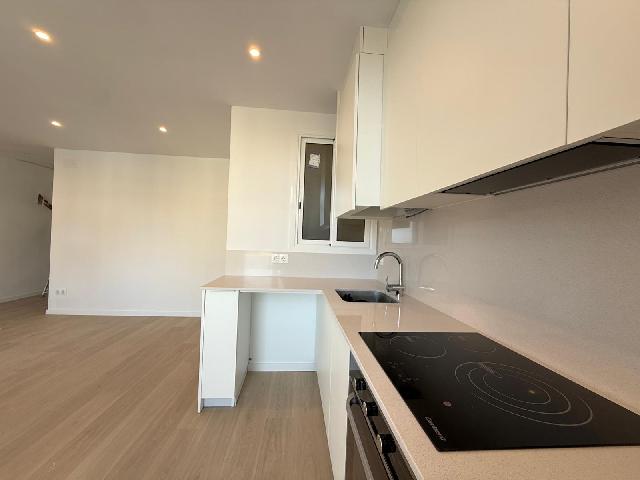 Imagen 16 Inmueble 302403 - Piso en venta en Barcelona / Av. Madrid - Les Corts