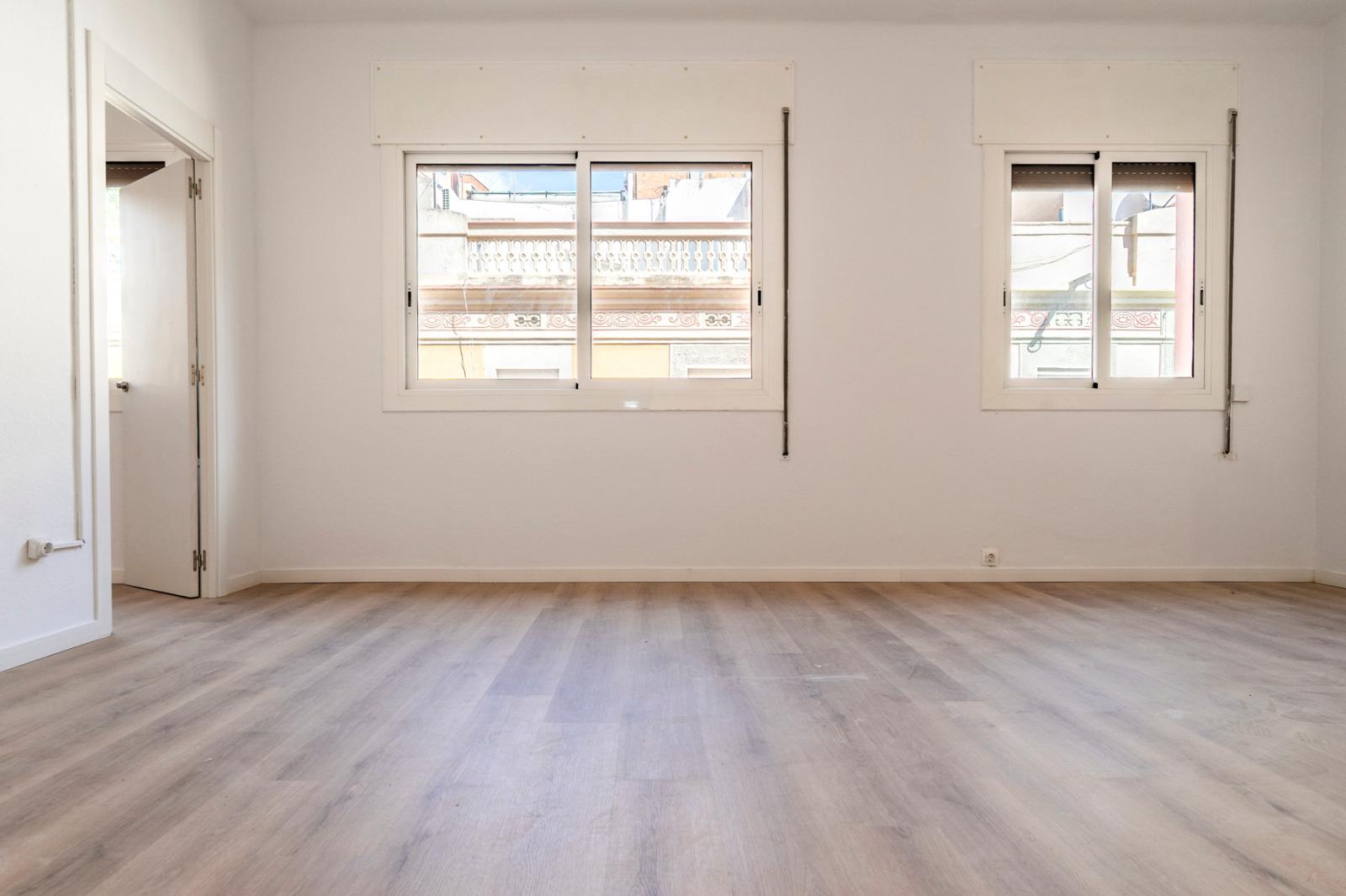 Imagen 3 Piso en venta en Barcelona / Violant d´Hongria - Juan de Sada