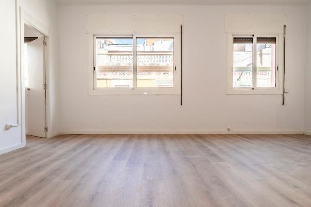Imagen 3 Inmueble 302971 - Piso en venta en Barcelona / Violant d´Hongria - Juan de Sada