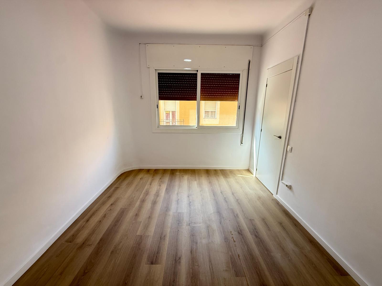 Imagen 3 Piso en venta en Barcelona / Violant d´Hongria - Juan de Sada