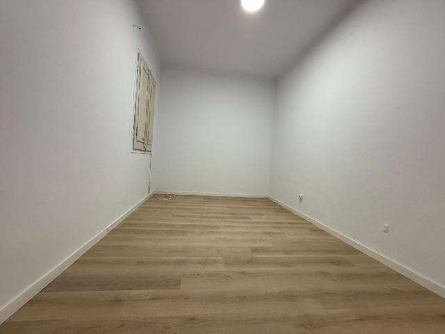 Imagen 10 Inmueble 302971 - Piso en venta en Barcelona / Violant d´Hongria - Juan de Sada