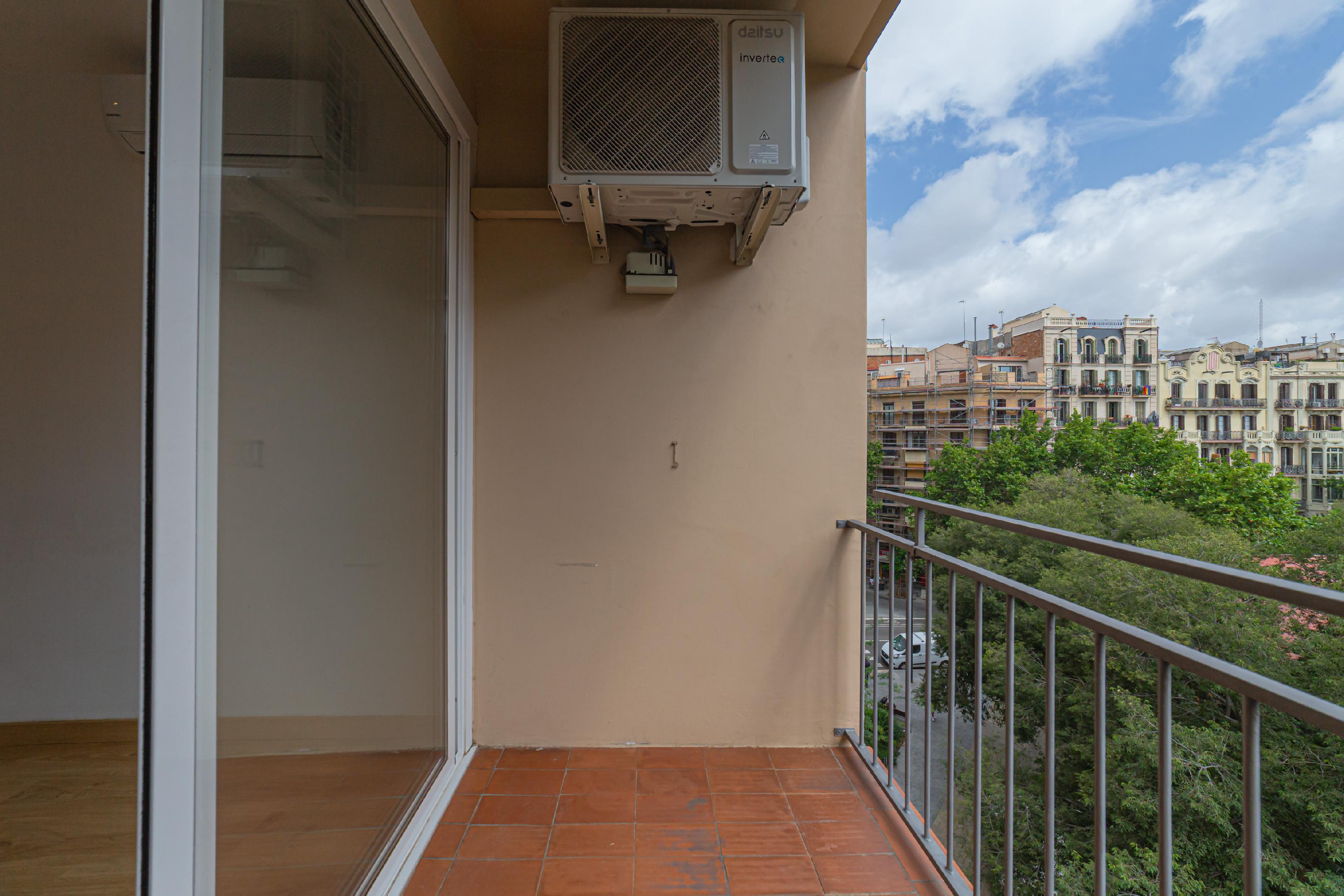 Imagen 1 Piso en venta en Barcelona / Rocafort - Diputació