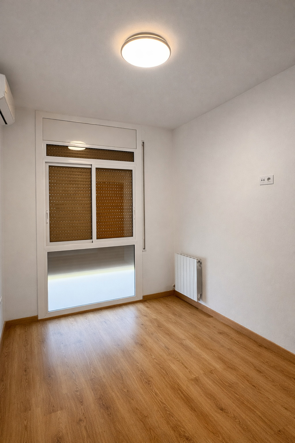Imagen 4 Piso en venta en Barcelona / Rocafort - Diputació
