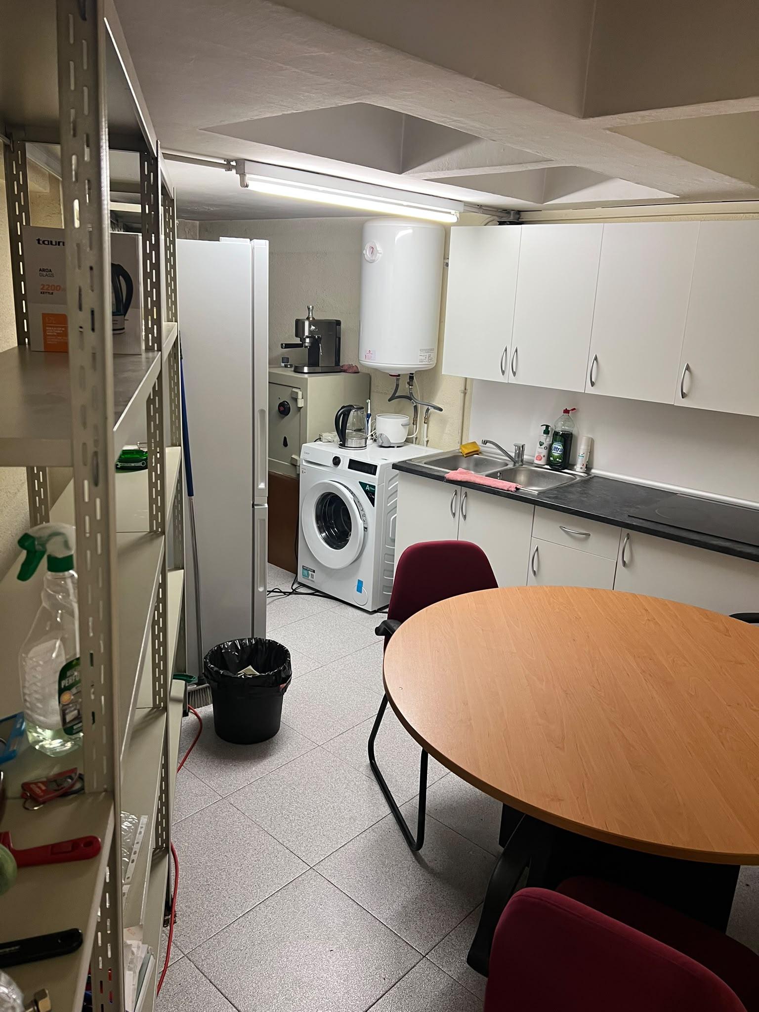 Imagen 10 Local Comercial en venta en Barcelona / Comte d´Urgell - Mallorca