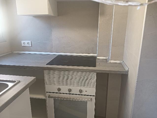 Imagen 2 Inmueble 304218 - Piso en venta en Barcelona / Centro Poble Nou ( cerca de la playa)