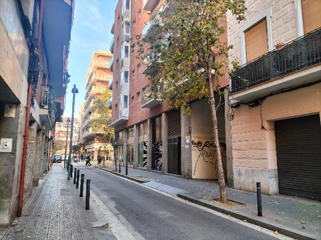 Imagen 35 Inmueble 304504 - Piso en venta en Barcelona / Novell - Joan Güell