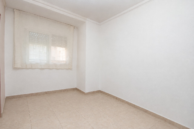 Imagen 5 Inmueble 305007 - Piso en venta en Barcelona / Jaume Roig - Av. Madrid