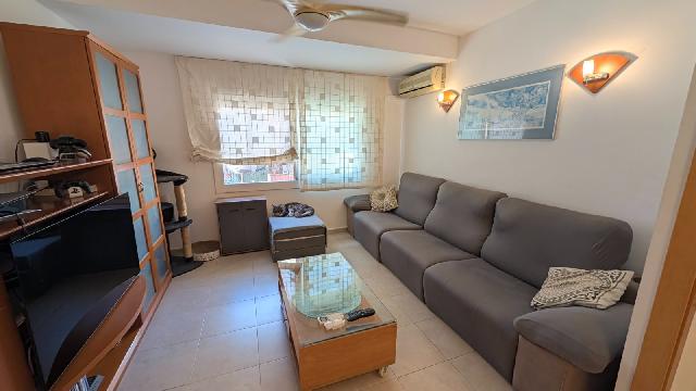 Imagen 2 Inmueble 305007 - Piso en venta en Barcelona / Jaume Roig - Av. Madrid